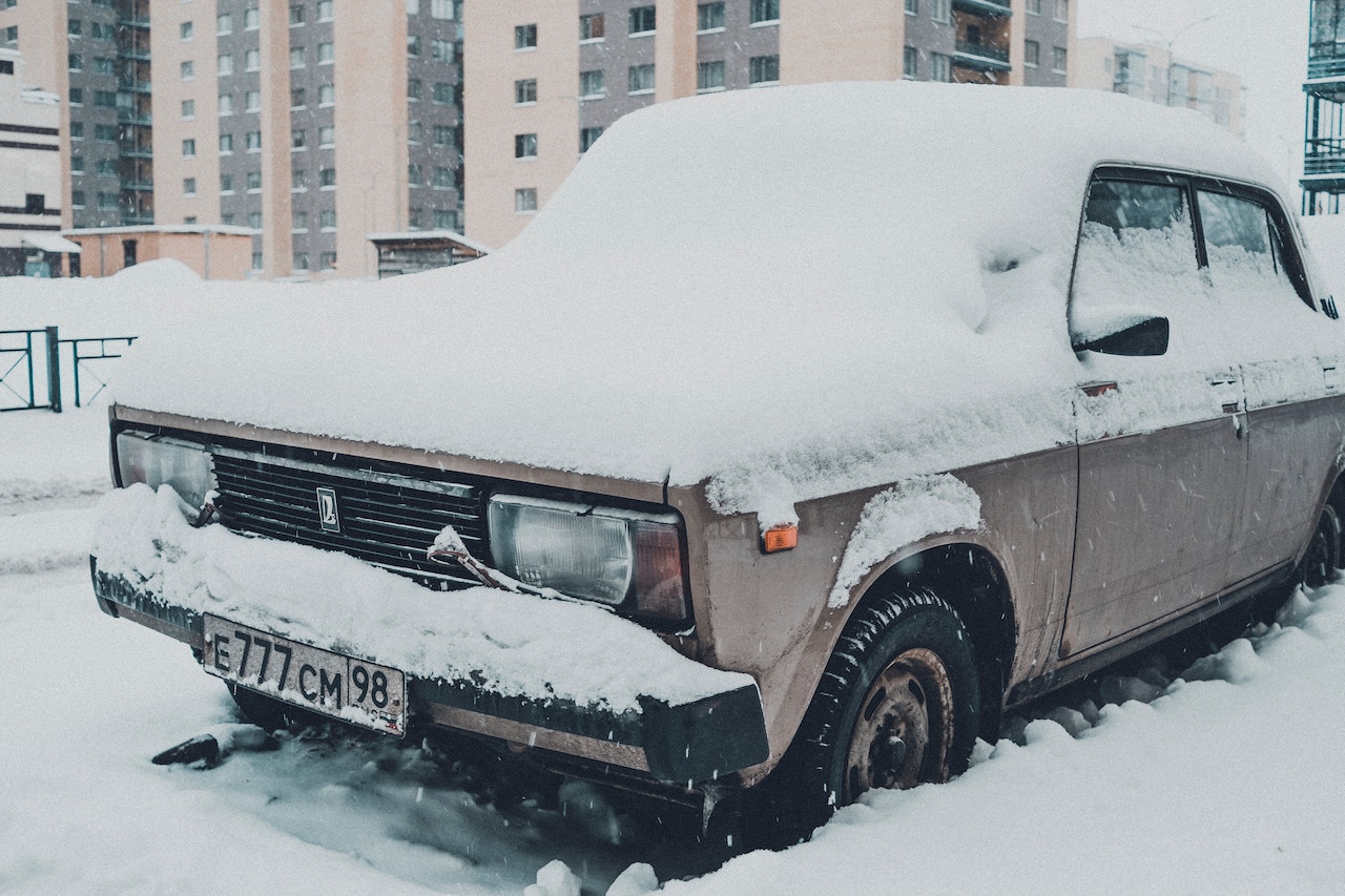 How to Keep Your Car Cleared of Ice and Snow | Goodwill Car Donations