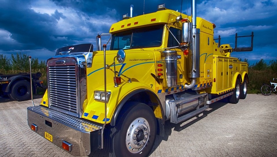 Yellow Truck in Estero, Florida | Goodwill Car Donations