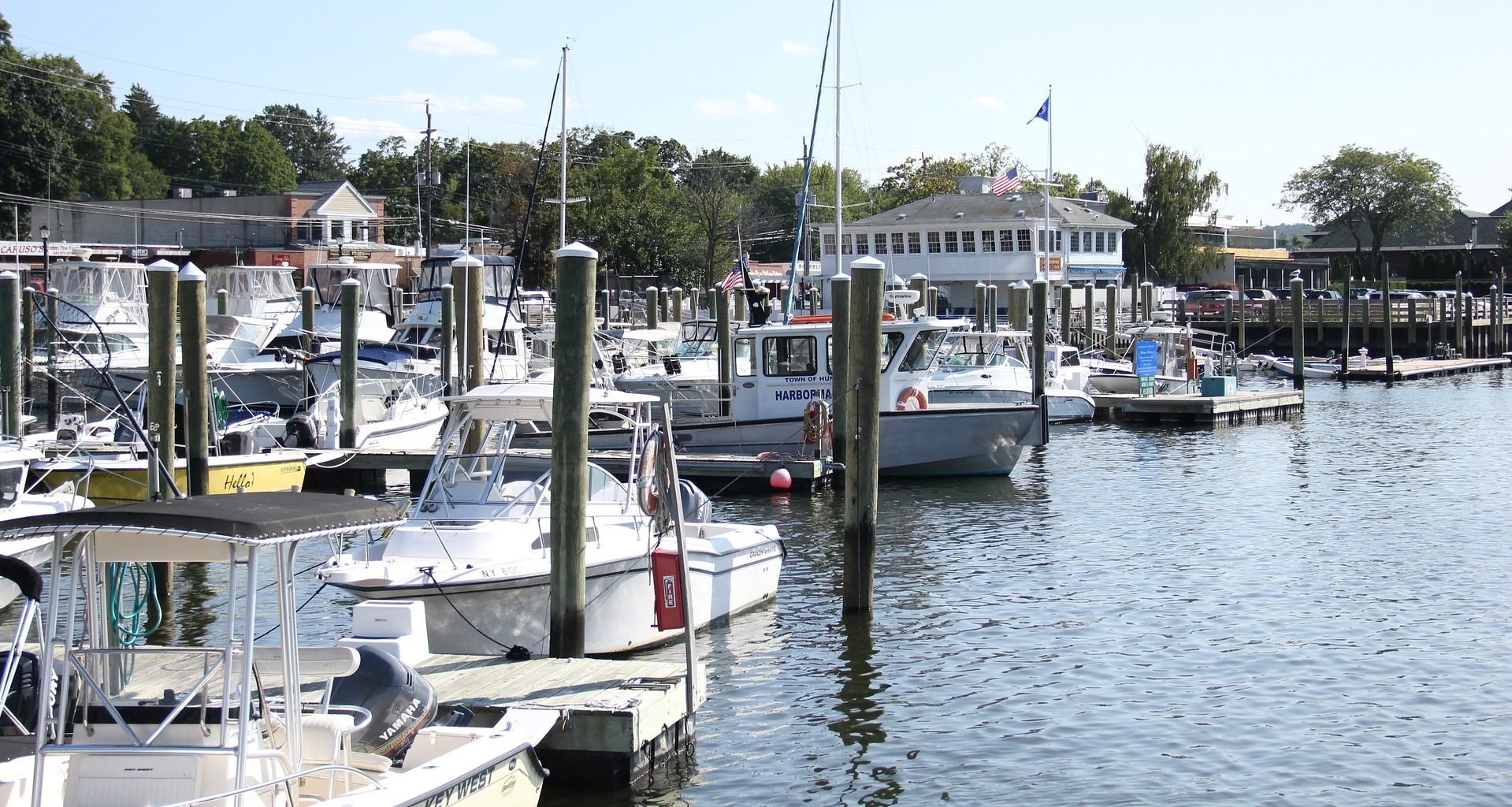 Busy Harbor in Long Island, New York | Goodwill Car Donations