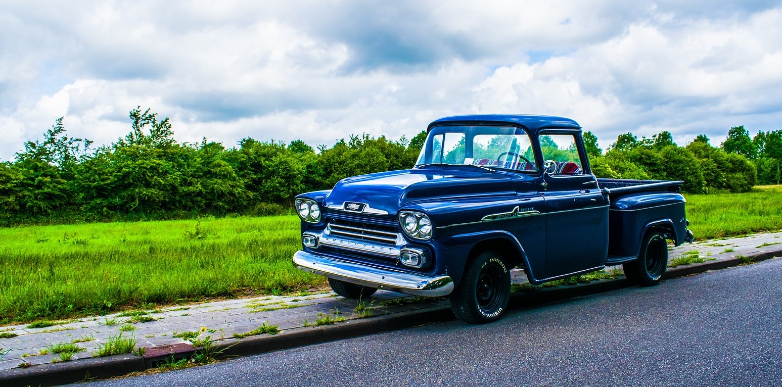 Oldtimer Pick Up Truck on a Highway in Waldorf, Maryland | Goodwill Car Donations