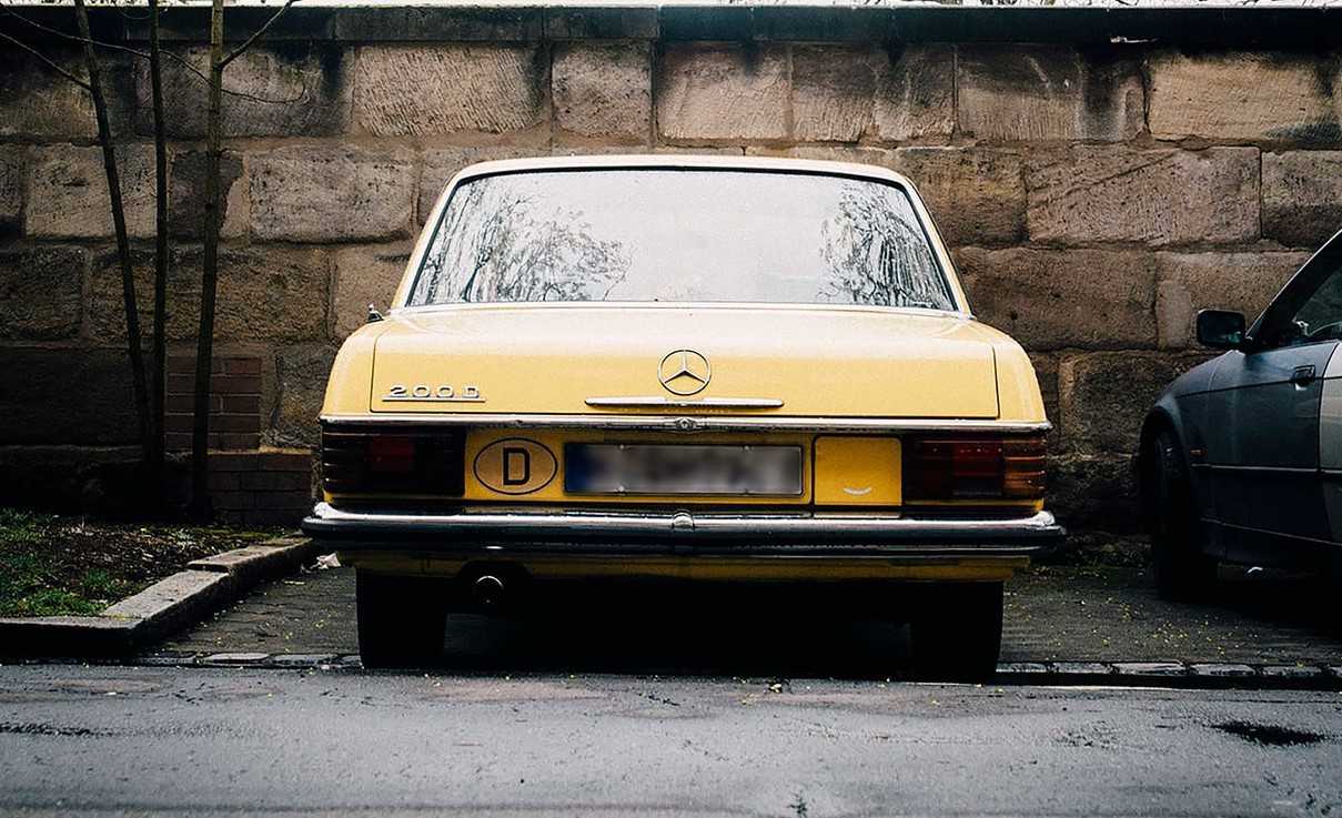 Yellow Oldtimer Car in Heidelberg, Pennsylvania | Goodwill Car Donations