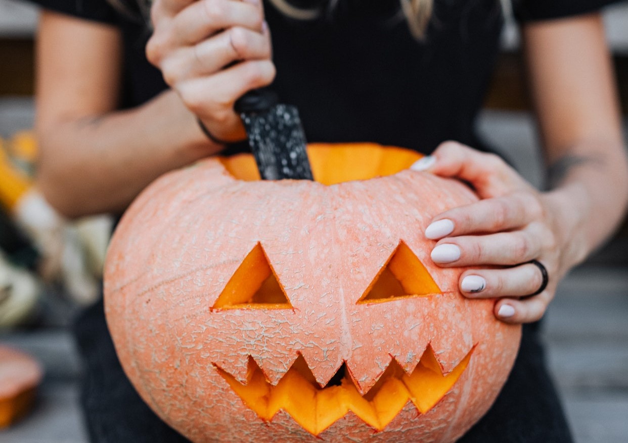 How to Carve a Pumpkin