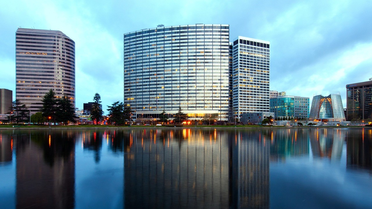 Building in Oakland, California | Goodwill Car Donations