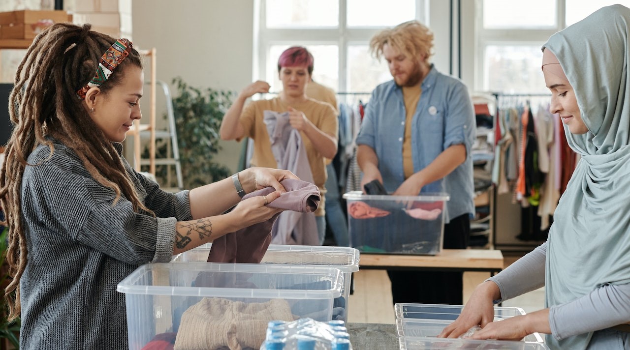 People Sorting Donations | Goodwill Car Donations