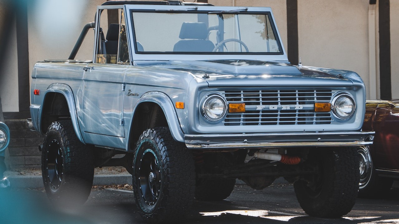 Ford Bronco on the Parking Lot | Goodwill Car Donations