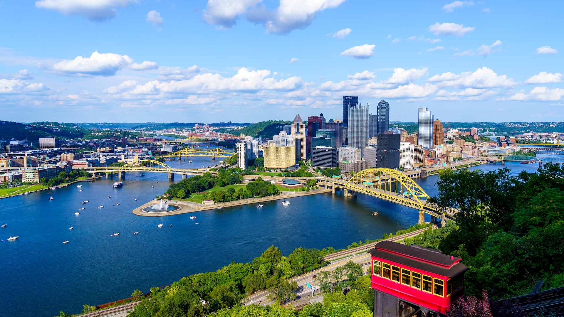 View of downtown Pittsburgh from the top of Duquesne Incline | Goodwill Car Donations