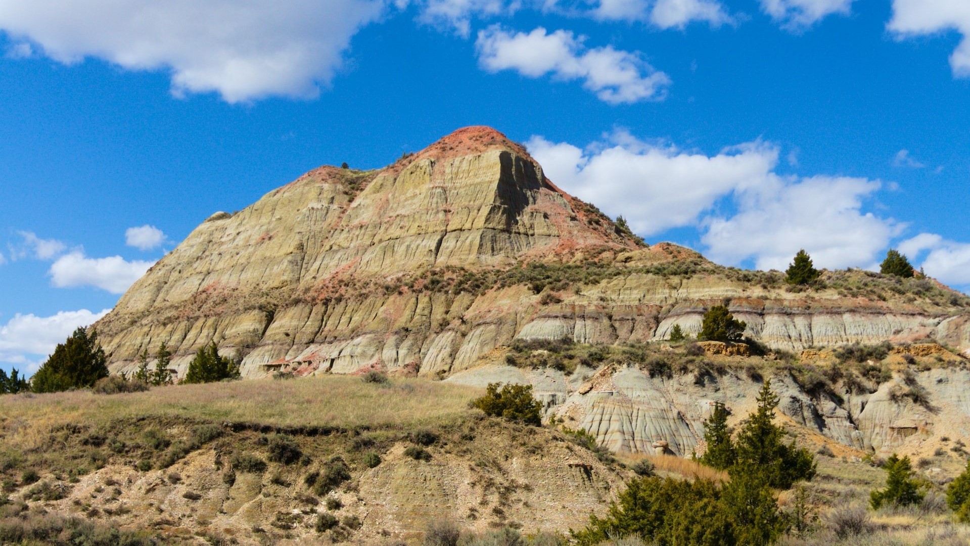 Brown mountain in north dakota | Goodwill Car Donations