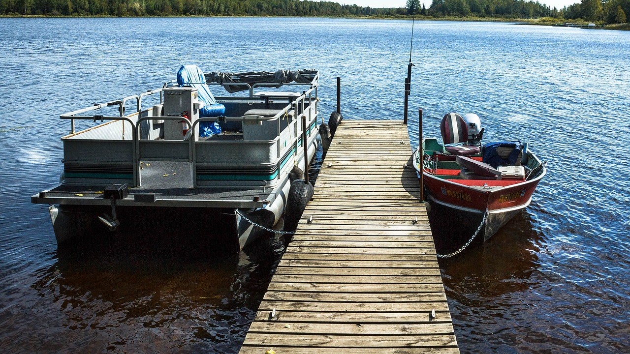 Pontoon Boat in Minnesota | Goodwill Car Donations